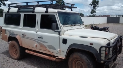 landrover-defender.jpg
