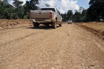 estrada-cascalho.jpg
