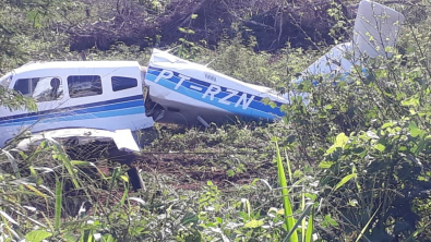 AVIAO VILA RICA
