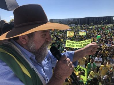 barbudoprotesto2.jpg