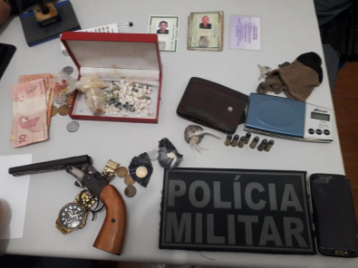Poconï¿½ arma e droga.jpg