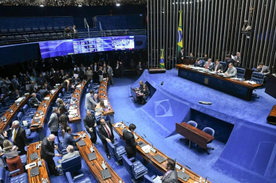 senado-plenario-folhamax.jpg