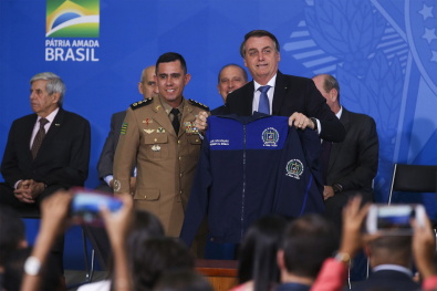 EDUCAÇÃO: MT adere a modelo de escola cívico-militar