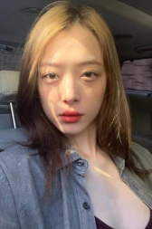 SULLI k-pop.jpg