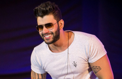 gusttavo-lima-na-fields.jpg