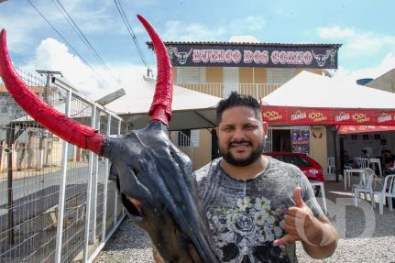 butecodoscornos-cuiaba-folhamax.jpg