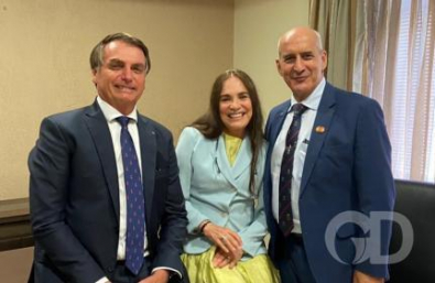 bolsonaro-reginaduarte.jpg