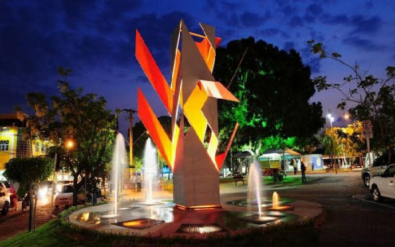 Monumento 8 de abril