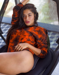 ALINE RISCADO.jpg