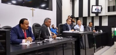 silviocorrea-cpidopaleto-folhamax.jpg