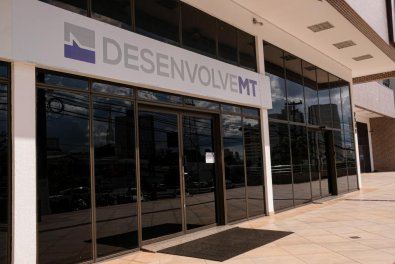 DESENVOLVEMT-FOLHAMAX.jpg