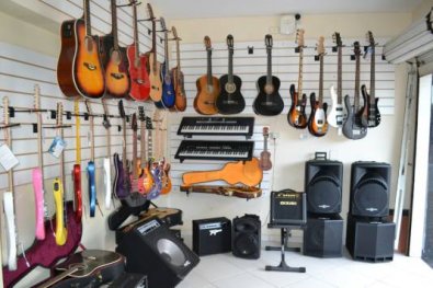 guitarra-cia.jpg
