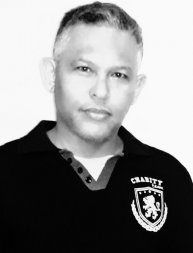 charlles46 preto e branco.jpg