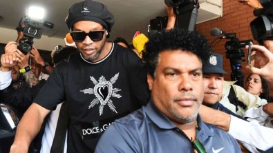 ronaldinho-assis.jpg