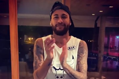 Neymar-aplaudindo.jpg