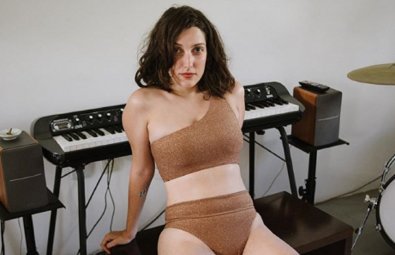 Clarice-Falcao_Easy-Resize.com_.jpg