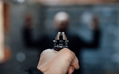 pistolaaaa.jpg