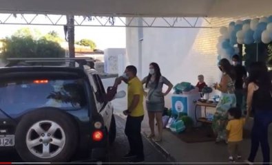 Chï¿½-de-fraldas-aconteceu-em-frente-a-uma-igreja-no-Guarï¿½.jpg