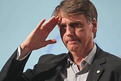 1_bolsonaro_continencia-17472211.jpg