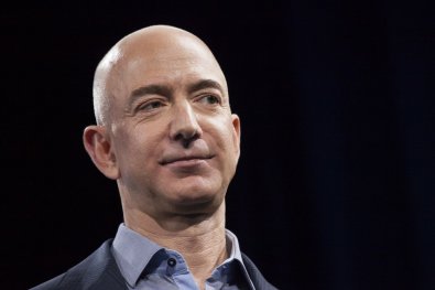 jeffbezos_afp_VjYweiK.jpg