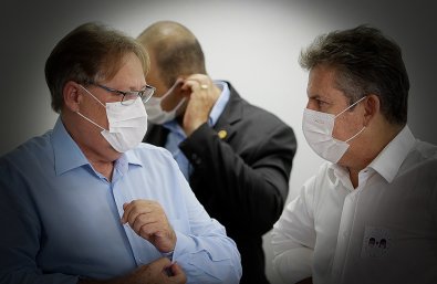 gilberto figueiredo e mauro mendes
