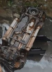 carro depenado.JPG
