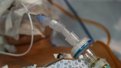 UTI-COVID-INTUBADO.jpg