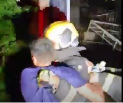 homem tenta entrar em barracï¿½o.JPG