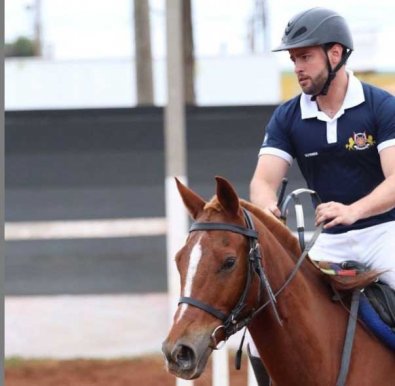 ulysses-cavalo.jpg