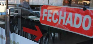 FECHADO.jpg