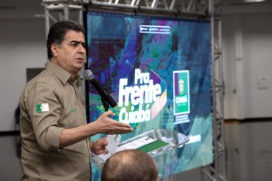 emanuel-prafrente.jpg