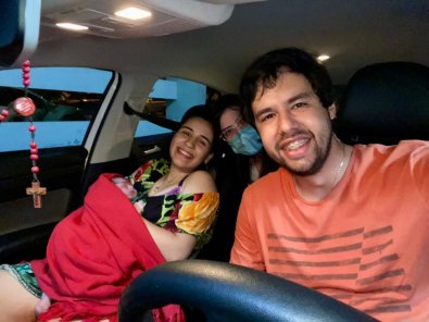 bebe nasce no carro