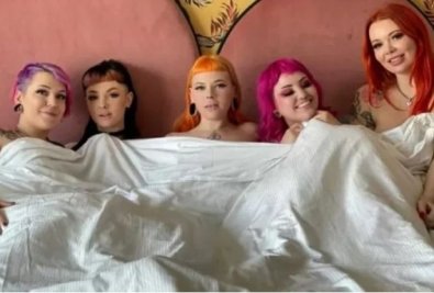 influencers orgia.JPG