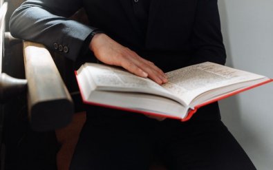 pastor-biblia.jpg