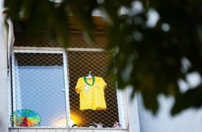 medica condenada por matar filho.JPG