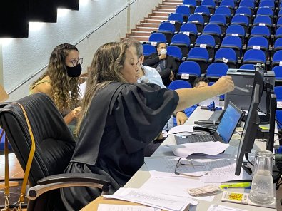 audiencia-renegados11.jpg
