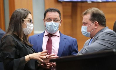 janaina-max-botelho.jpg