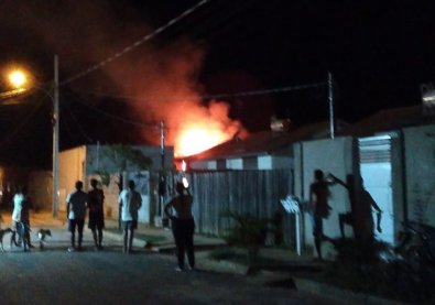 fogo casa.jpg