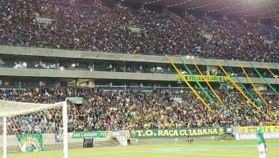 torcidacuiaba.jpg