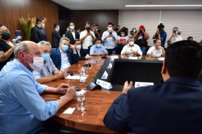 Botelho e Mauro Mendes