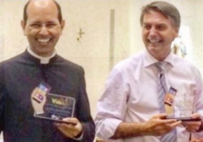 padre-bolsonaro.JPG
