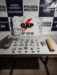 Dupla presa por trï¿½fico de drogas em Cuiabï¿½.jpg