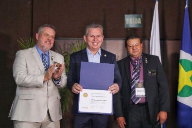 Mauro Mendes, homenagem rotary