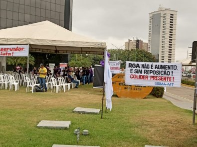 protesto-assembleia.jpg