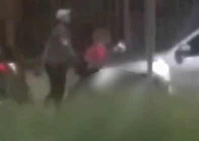casal transando na AV Beira Rio