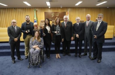 TRT predios inclusao