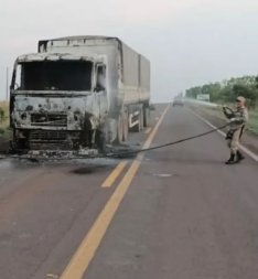carreta em canarana.JPG