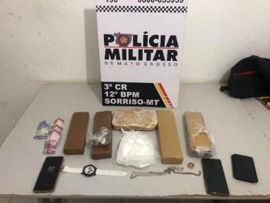 24.10 Dupla ï¿½ presa pela PM com com tabletes de maconha e cocaï¿½na em Sorriso.jpg