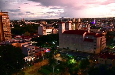 cuiaba vista de cima noite.jpg