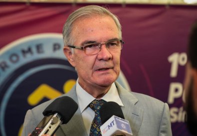 medico acary souza, poliomielite